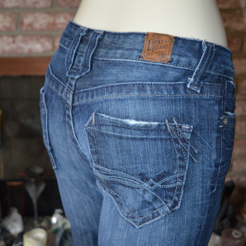 Lucky Brand Lola Boot Cut Denim Jeans Distressed - Picture 1 of 7